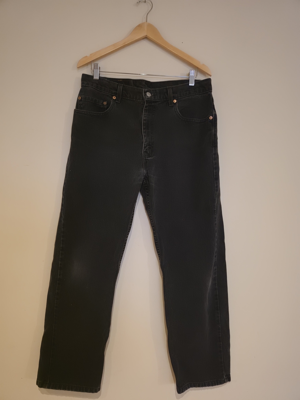 VINTAGE Levi's 505 Men's 34Wx30L Straight Jeans in Black Denim